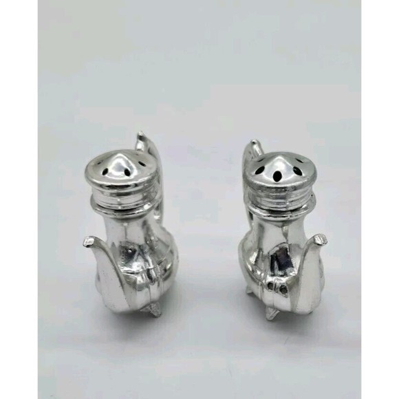 Vintage Miniature Teapot Souvenir Salt & Pepper Shakers Heavy Metal Silver 1.5" - Picture 5 of 8